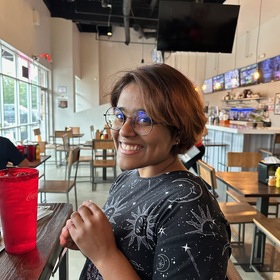 Belle Stevens’ headshot.