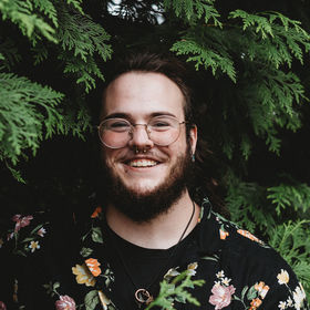 Cole Kinney’s headshot.