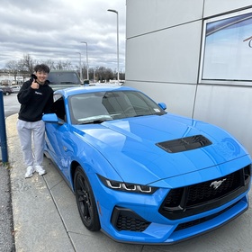 Alexander Lu’s headshot.