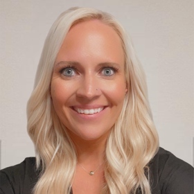 Stacee Madsen’s headshot.