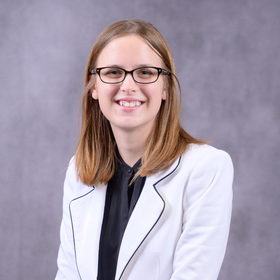 Mira Kondor’s headshot.