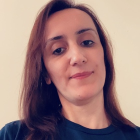 Maryam Paknejad’s headshot.