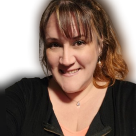 Amy Bauder-Sauve’s headshot.