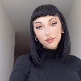 Madeline Schindler’s headshot.