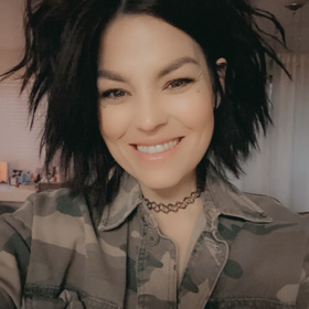 Lauren Emmett’s headshot.