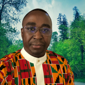Peter Amponsah’s headshot.