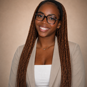 Olivya Bush’s headshot.