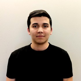 Eziz Bagshiyev’s headshot.