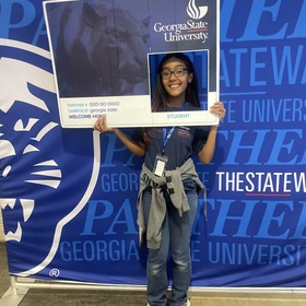 Ariel Hutchinson’s headshot.