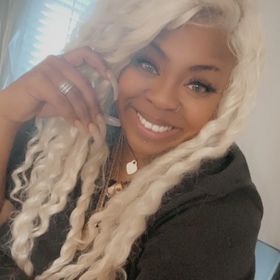 Ashley Harris’ headshot.