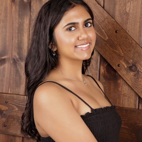 Riyaa Roy’s headshot.