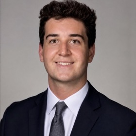 Sidney Thomas’ headshot.