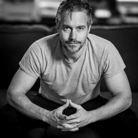 Matthew Murnaghan’s headshot.