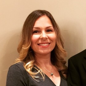 Jennifer Davis’ headshot.