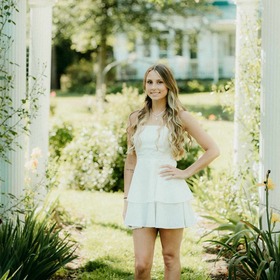 Jenny Hardin’s headshot.