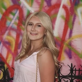 Chloe Henard’s headshot.