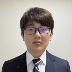 Hyeonwoo Jeong’s headshot.