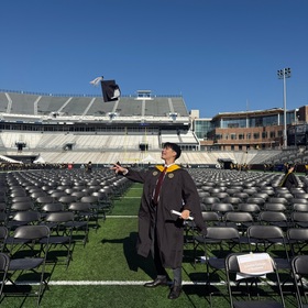 Theerat Leelasithorn’s headshot.