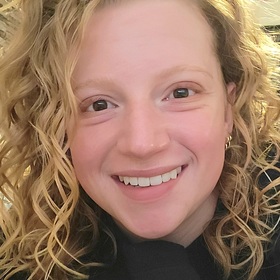Savonah Nydes’ headshot.