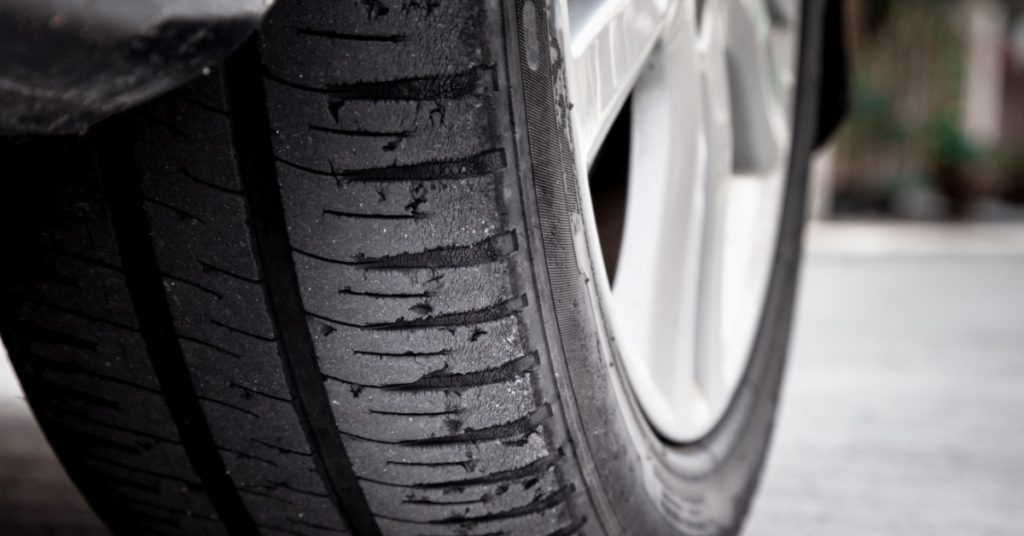 https://s3.amazonaws.com/rnrtires.com/wp-content/uploads/2026/06/01192621/JSATires-436349-Tire-Worn-Damage-BlogBanner1-1024x536.jpg