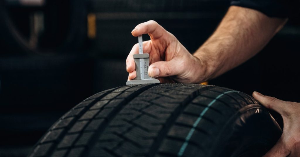 https://s3.amazonaws.com/rnrtires.com/wp-content/uploads/2026/07/02152612/gulfcoastrnr-445551-tread-depth-guage-blogbanner-1-1024x536.jpg