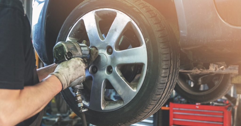 https://s3.amazonaws.com/rnrtires.com/wp-content/uploads/2026/09/04162252/GulfCoastRNR-454085-mechanic-wrench-wheel-blogbanner1-1024x536.jpg