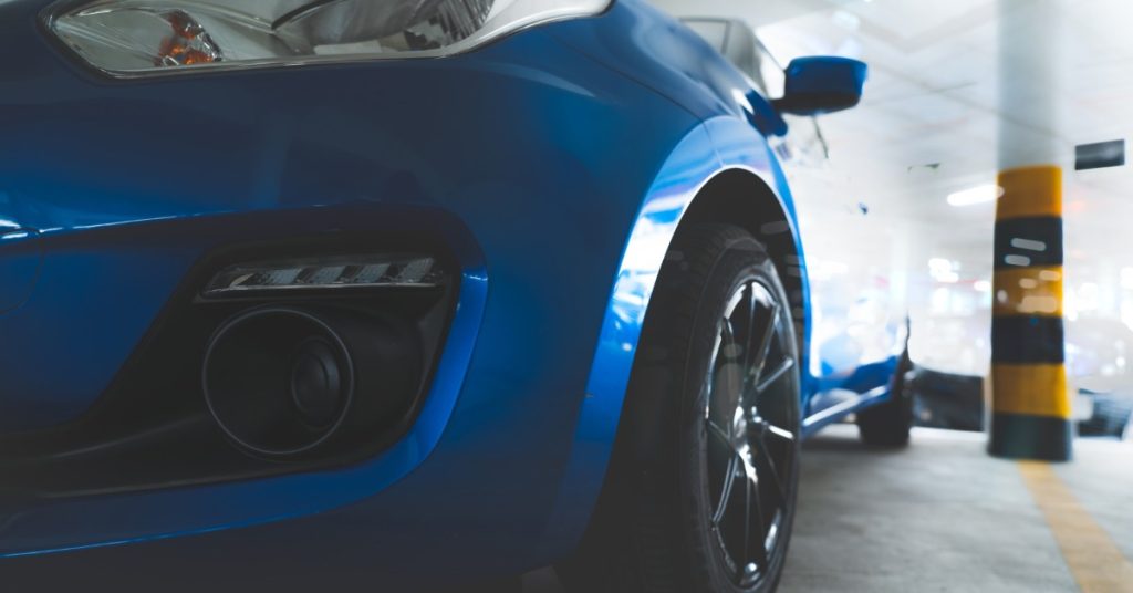 https://s3.amazonaws.com/rnrtires.com/wp-content/uploads/2026/09/21191002/457347-blue-suv-garage-blogbanner1-1024x536.jpg