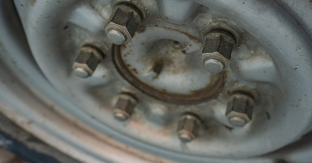 https://s3.amazonaws.com/rnrtires.com/wp-content/uploads/2026/09/29145913/gulf-coast-rnr-459226-tire-car-metal-blogbanner1-1024x536.jpg