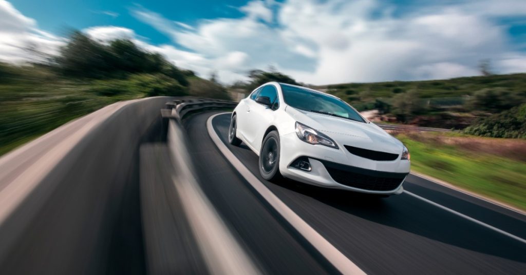 https://s3.amazonaws.com/rnrtires.com/wp-content/uploads/2026/10/21163804/GulfCoastRNR-464239-car-corner-speed-blogbanner1-1024x536.jpg