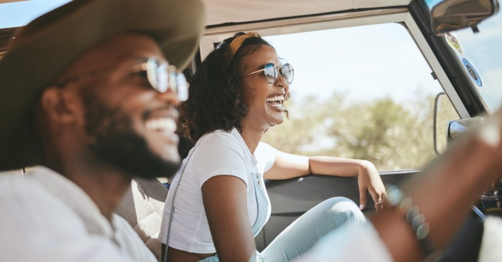 https://s3.amazonaws.com/rnrtires.com/wp-content/uploads/2026/10/28155359/gulf-coast-rnr-464249-sunglasses-car-sunny-blogbanner1-1024x536.jpg