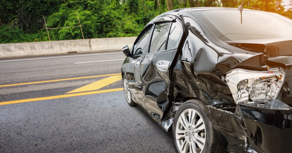 https://s3.amazonaws.com/rnrtires.com/wp-content/uploads/2026/10/29184710/GulfCoastRNR-464251-black-car-crash-blogbanner1-1024x536.jpg