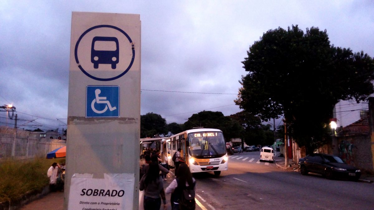 Prometido para 2016, terminal de ônibus do Itaim Paulista não saiu do papel