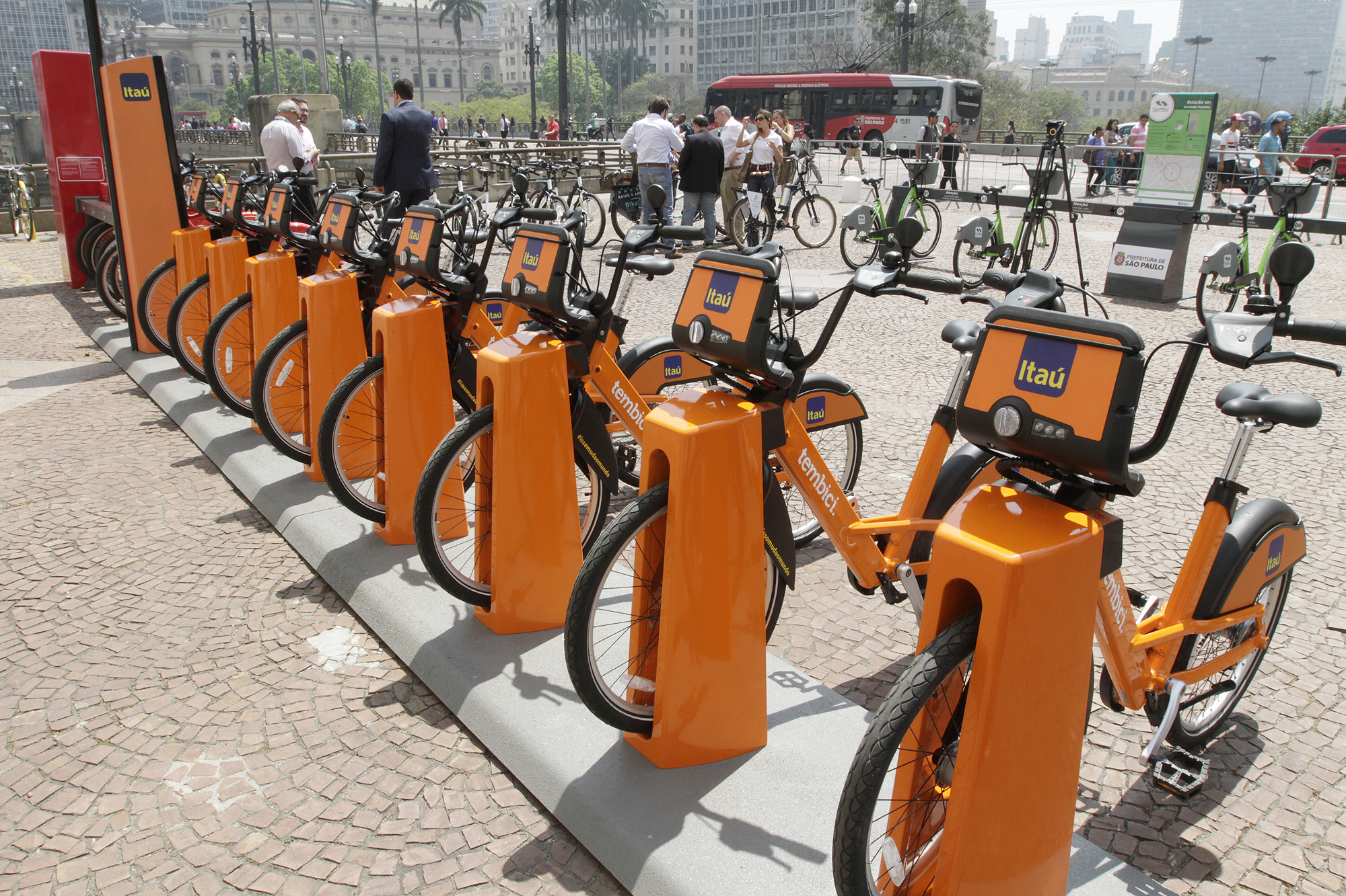 Bike Sampa começa a mudar, mas ainda atende só 31% das prefeituras regionais
