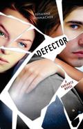Defector (Variants #2) by Susanne Winnacker
