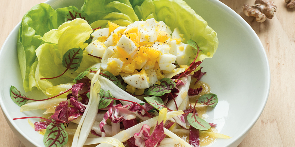 Salade d'oeufs et de noix, de Josée di Stasio Véronique Cloutier