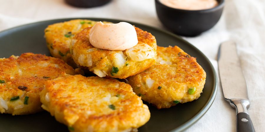 Galettes de pois chiches à la morue & mayonnaise épicée - Véronique