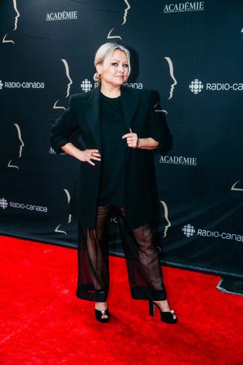 38es Prix Gémeaux : Les 40 plus beaux looks du tapis rouge