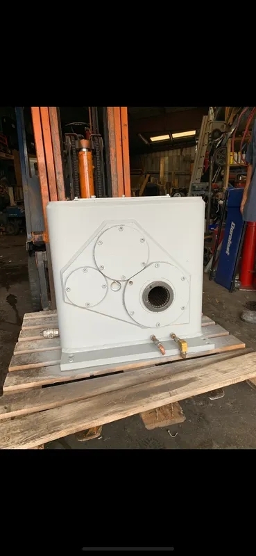 What is the recommended procedure for replacing a pump suction filter to prevent damage to the pump?