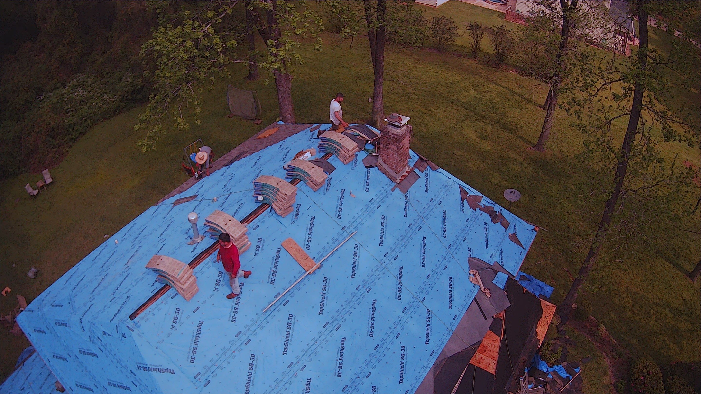 licensed roofing contractors