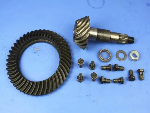 RING AND PINION - GEAR KIT 68035568AA