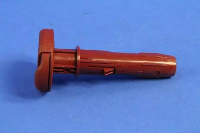 Headrest Sleeve, Locking