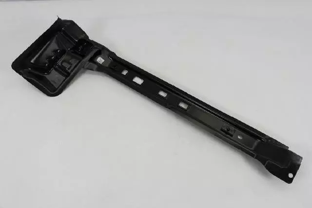 Under-Body Front Panel, Right