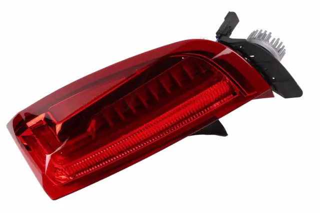 2013-2017 Cadillac XTS Passenger Side Tail Lamp 84136218 GM