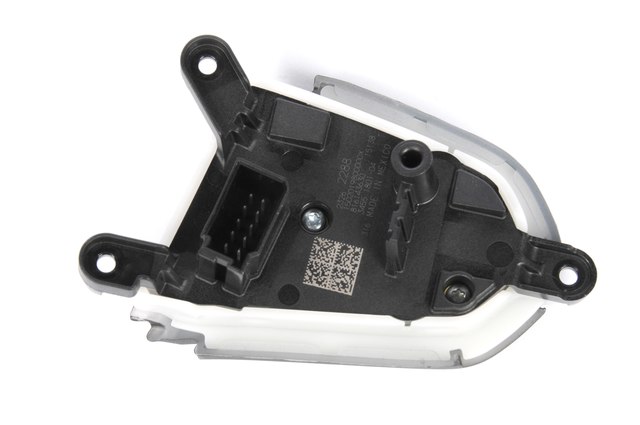 2016 Chevrolet Silverado Cruise Control Switch - View #7