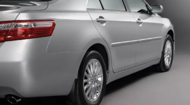 2007-2011 Toyota Camry - Body Side Molding