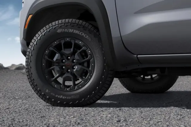 17" Two-Tone Beadlock-Style Aluminum-Alloy Wheels - Nissan (T99W1-9BU3K)