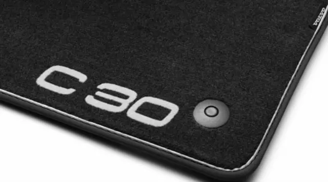Rmsone Tailored Red Carpet Floor Mats For Volvo C30 – 4-Piece Set With Clips, 605gsm