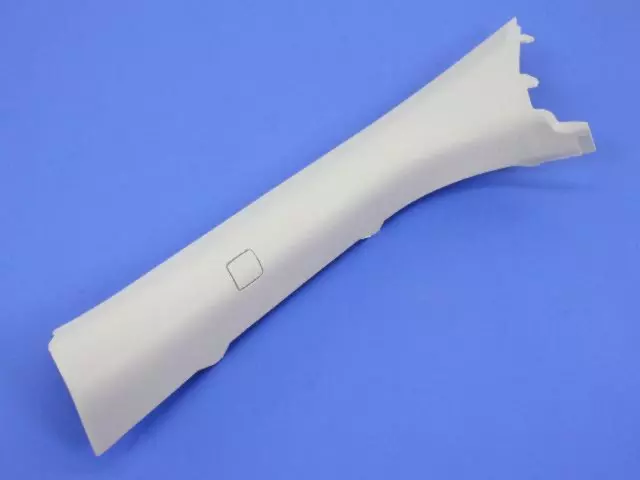 Windshield Garnish Molding, Left