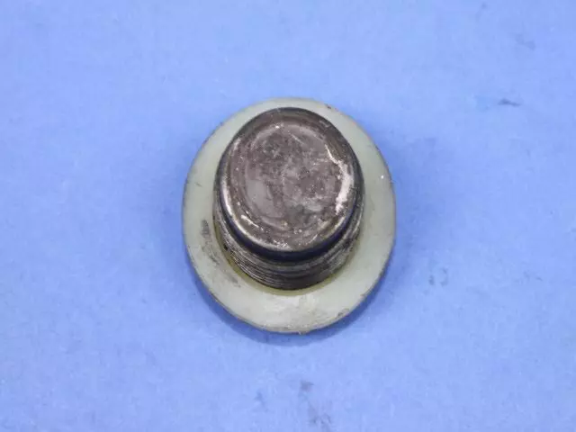 Differential Cover Plug