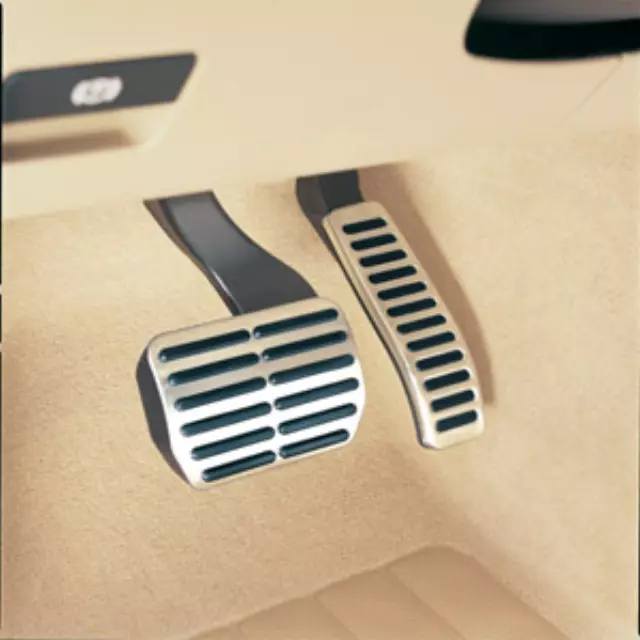 2004-2010 Volkswagen Touareg - Brake Pedal Cap - Automatic Transmission